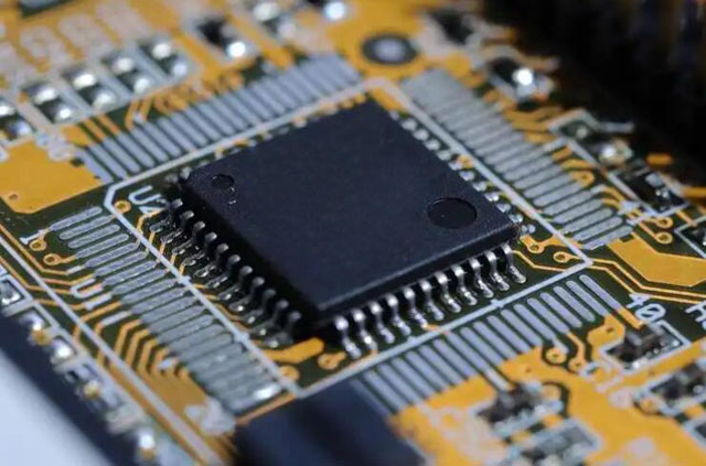 供應(yīng) [Infineon] 存儲器：供應(yīng) F-RAM（鐵電 RAM）存儲器 IC、NOR 閃存存儲器 IC