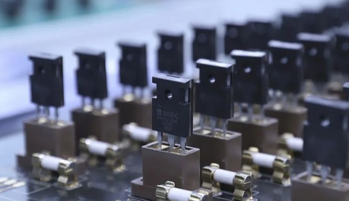 出售（onsemi）IGBT、MOSFET、SiC、Si/SiC 混合模塊、二極管和智能功率模塊 (IPM)